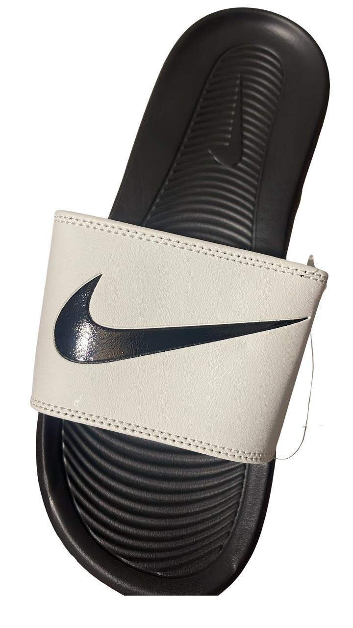 Nike Victori Slides